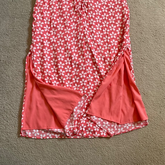 American Eagle Womens skirt size extra large orange with white flower. - Picture 4 of 6